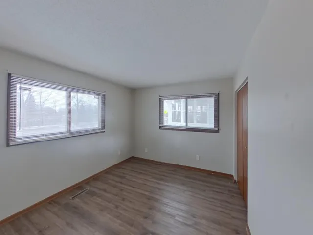 $2,169 | 1000 Concordia Avenue, St. Paul, MN 55104