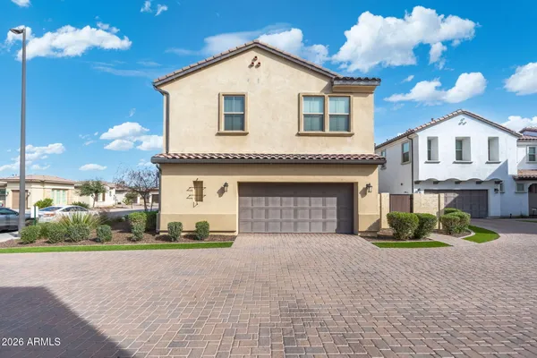 $2,550 | 3925 East Megan Street, Gilbert, AZ 85295