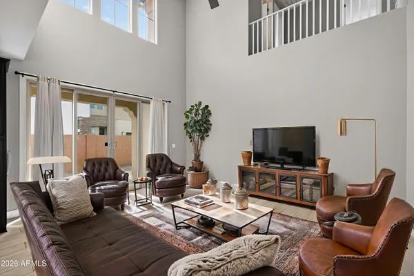 $2,550 | 3925 East Megan Street, Gilbert, AZ 85295