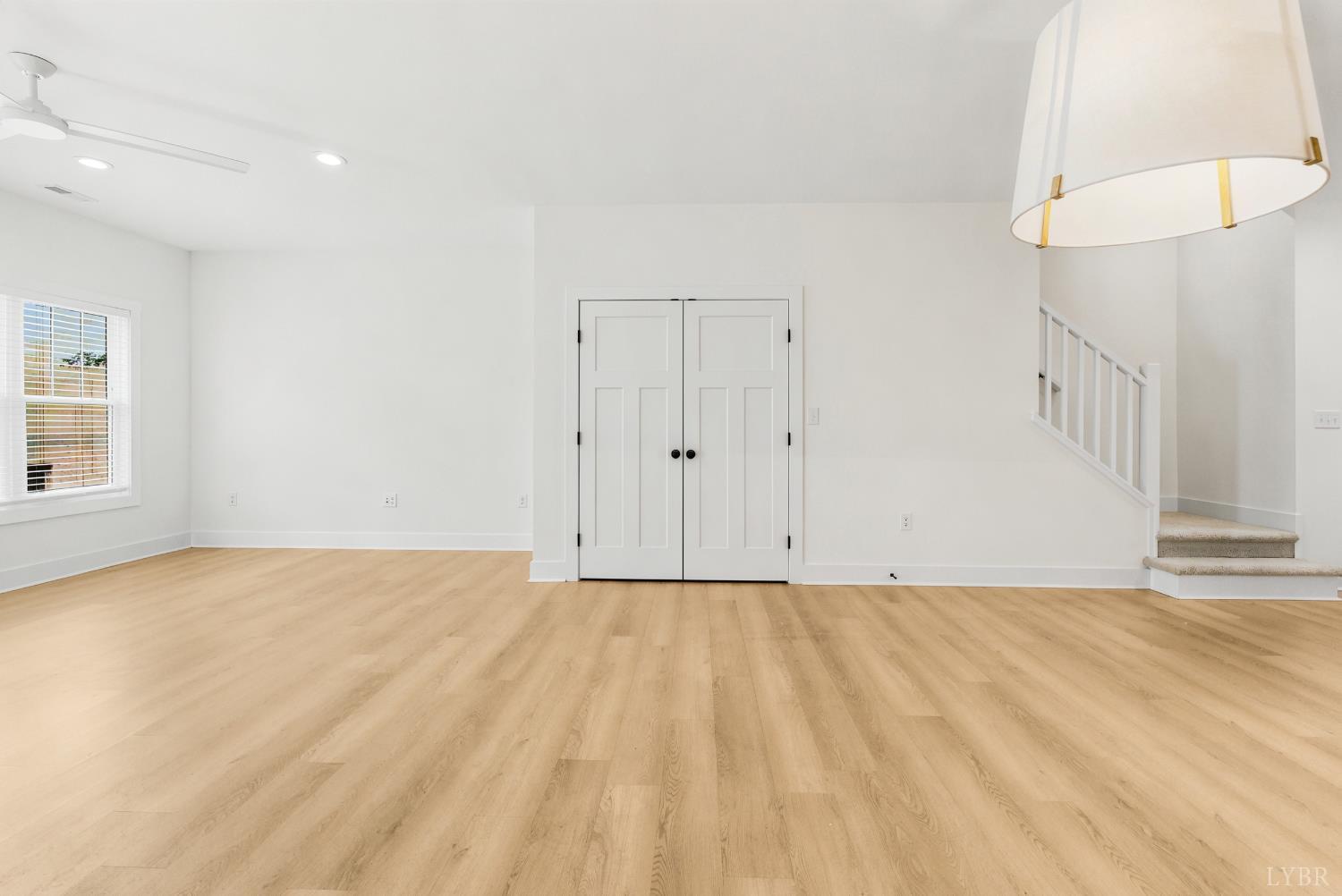 556 Leesville Road, Unit 406 Lynchburg, VA 24502 - Photo 14 of 39 a view of an empty room with a window