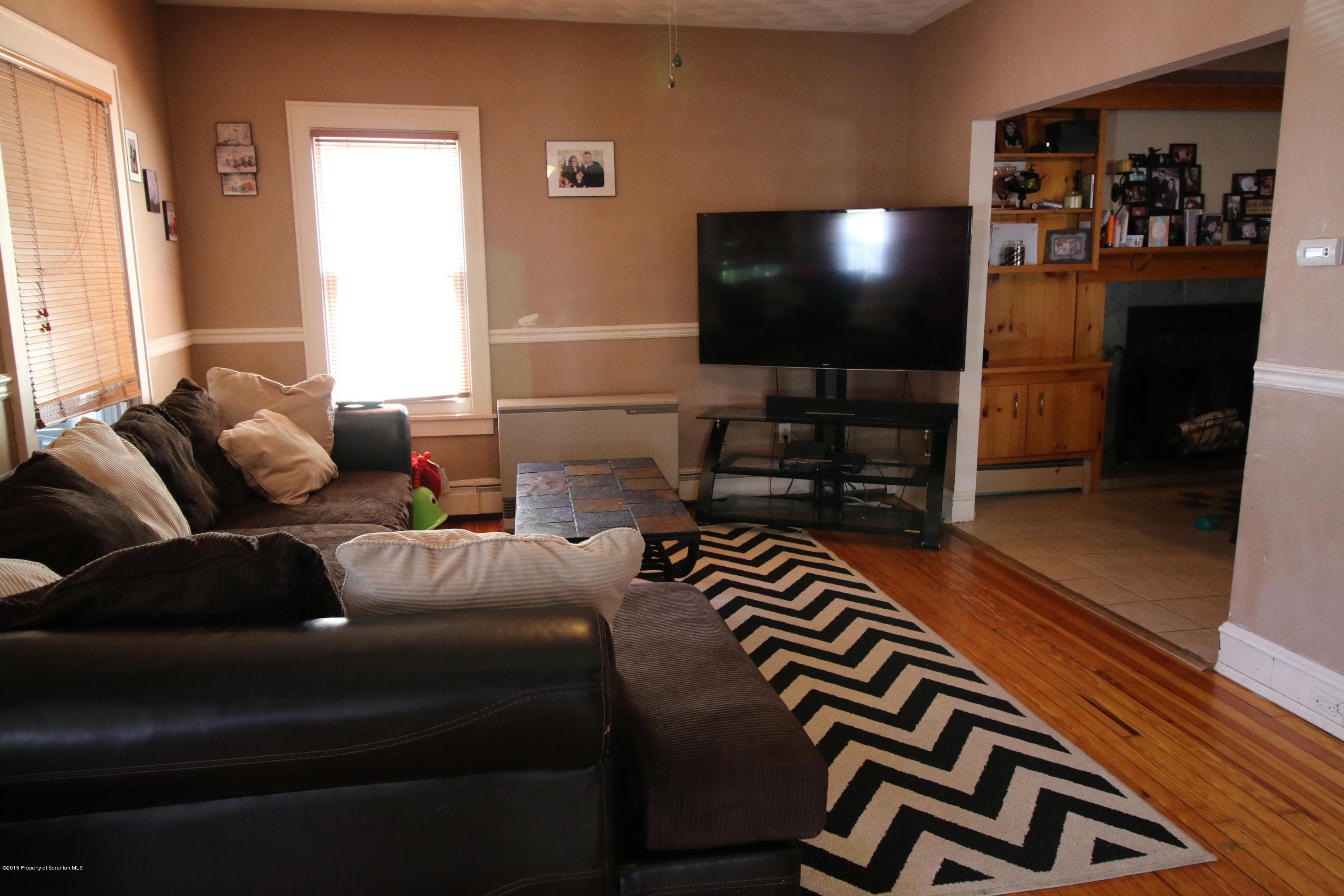 1522 Holly Road Dunmore, PA 18509 - Photo 7 of 19 Gallery Image 7