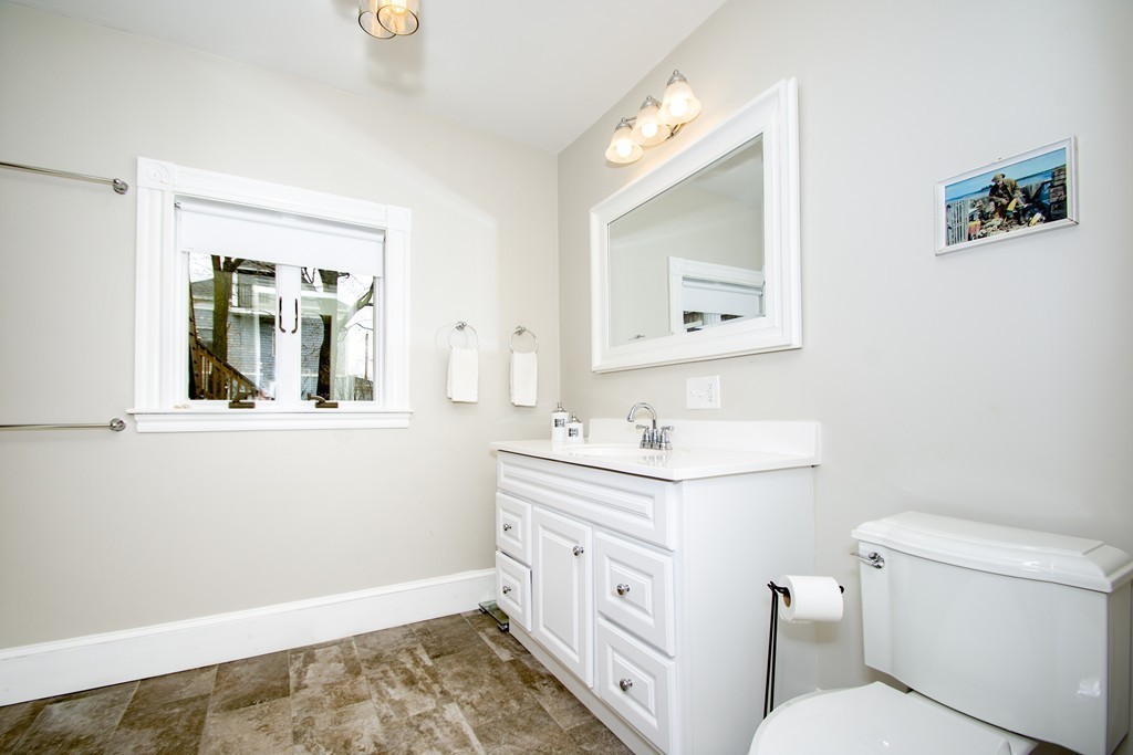 32 Merrill Road Hull, MA 02045 - Photo 10 of 28 Gallery Image 10