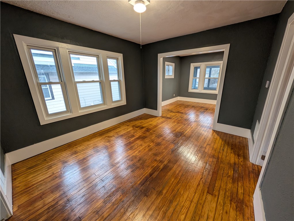 82 Fairbanks Street Rochester, NY 14621 - Photo 18 of 39 Upper Apartment