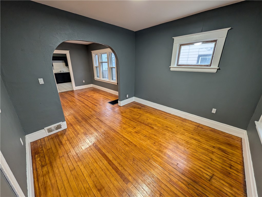 82 Fairbanks Street Rochester, NY 14621 - Photo 31 of 39 Lower Apartment