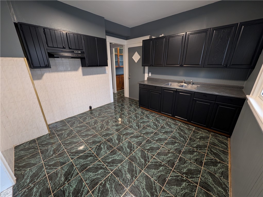 82 Fairbanks Street Rochester, NY 14621 - Photo 4 of 39 Upper Apartment