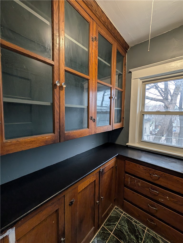 82 Fairbanks Street Rochester, NY 14621 - Photo 7 of 39 Upper Apartment