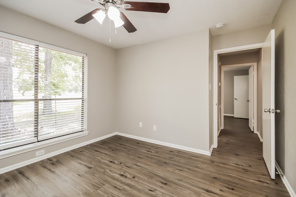 18 Laguna Road Montgomery, TX 77356 - Photo 14 of 16