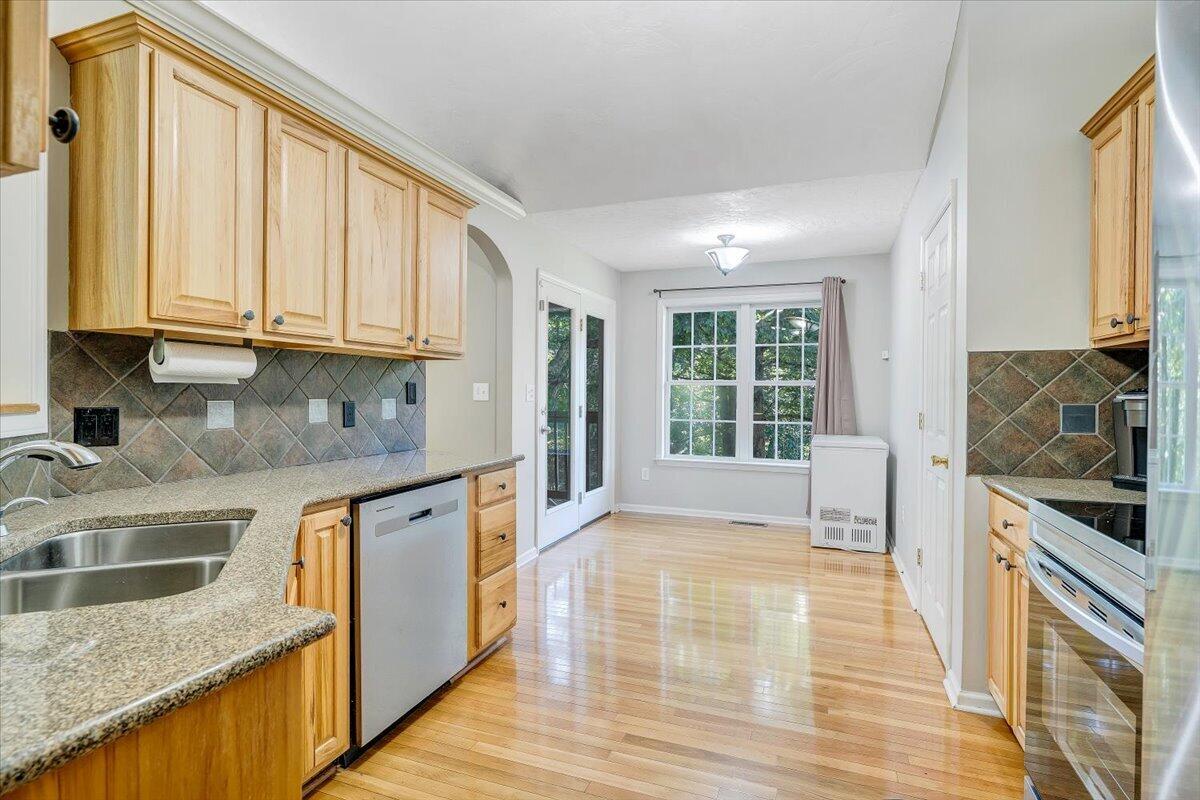 1425 Virginia Ridge Drive Hardy, VA 24101 - Photo 10 of 41 16-MIB09612