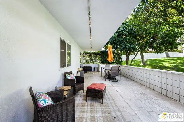 $359,999 | 2393 South Sky View Drive, Unit 1, Palm Springs, CA 92264