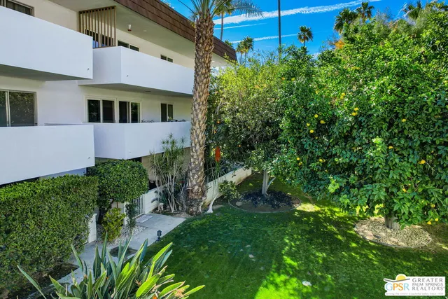 $359,999 | 2393 South Sky View Drive, Unit 1, Palm Springs, CA 92264