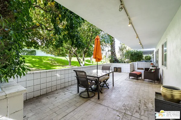 $359,999 | 2393 South Sky View Drive, Unit 1, Palm Springs, CA 92264