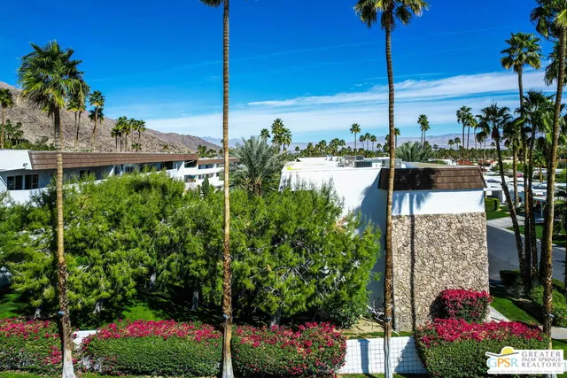 $359,999 | 2393 South Sky View Drive, Unit 1, Palm Springs, CA 92264