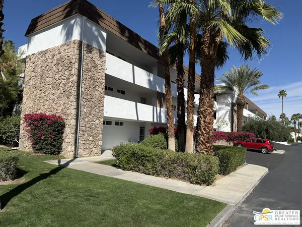 $359,999 | 2393 South Sky View Drive, Unit 1, Palm Springs, CA 92264