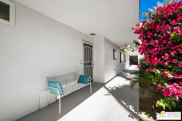$359,999 | 2393 South Sky View Drive, Unit 1, Palm Springs, CA 92264