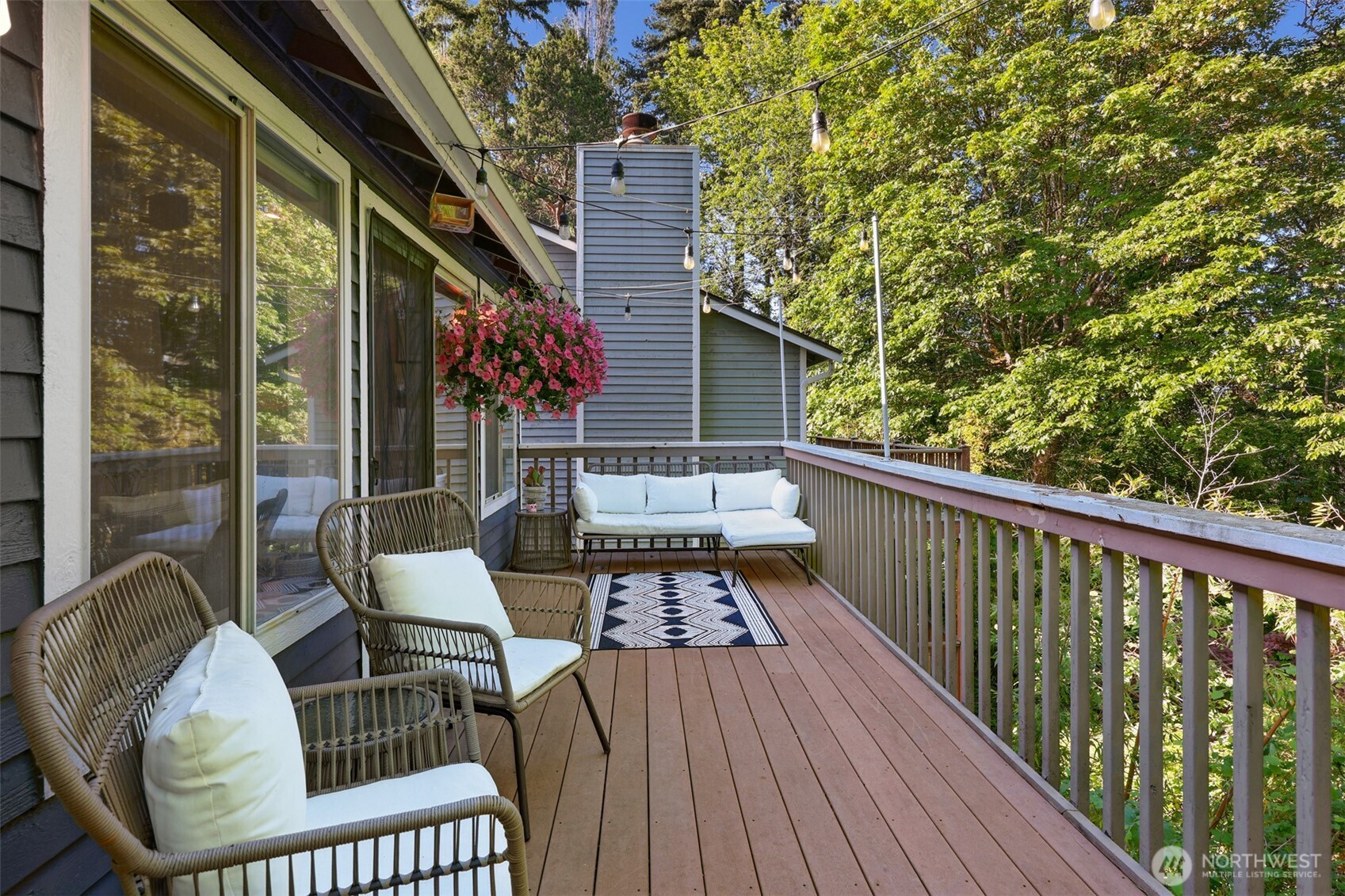 5126 South Garden Loop Road, Unit 11 Seattle, WA 98118 - Photo 15 of 36 a view of balcony with furniture