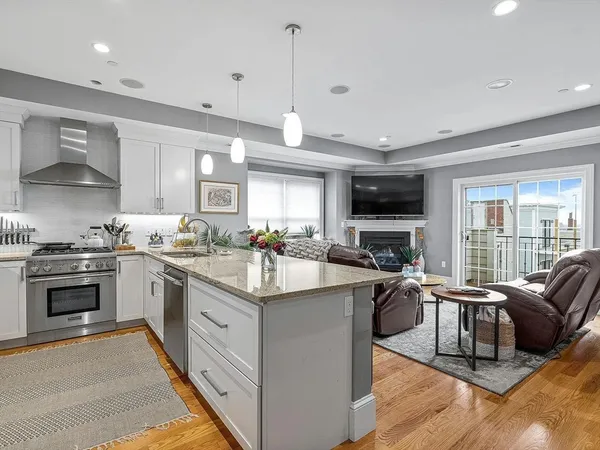 $1,195,000 | 858 East 2nd Street, Unit 7, Boston, MA 02127