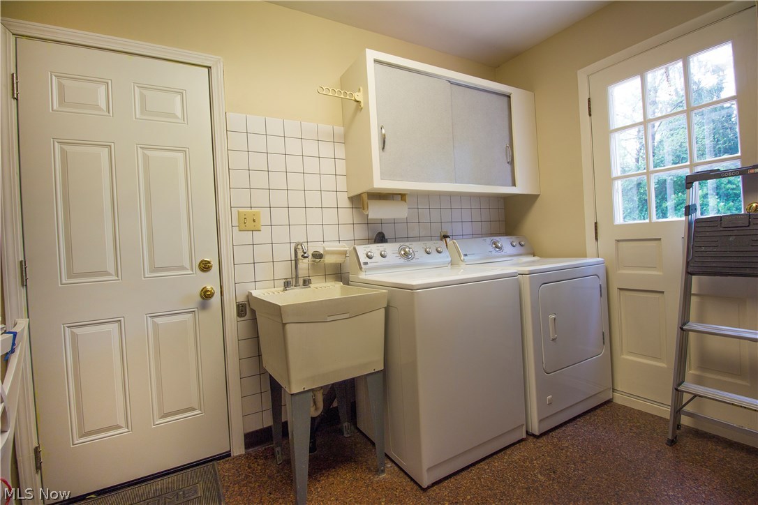 100 Schocalog Road Akron, OH 44313 - Photo 26 of 28