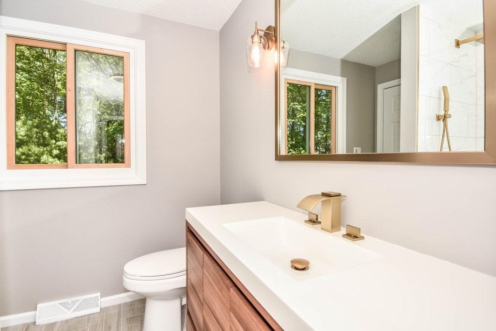 65 Overlook Drive Framingham, MA 01701 - Photo 20 of 42