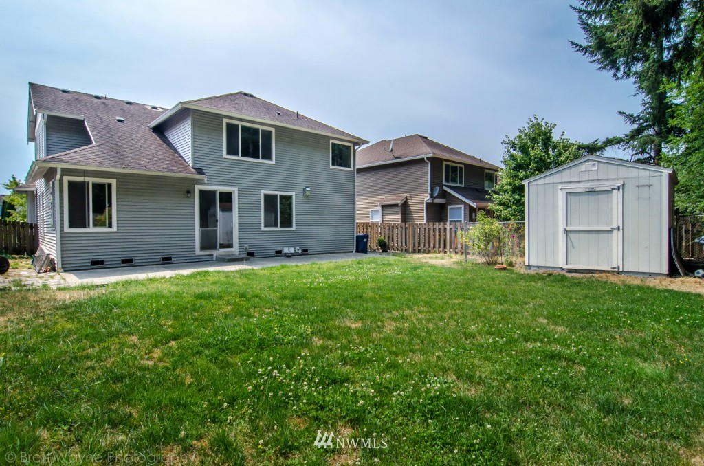 27410 Maple Ridge Way Southeast Maple Valley, WA 98038 - Photo 22 of 25