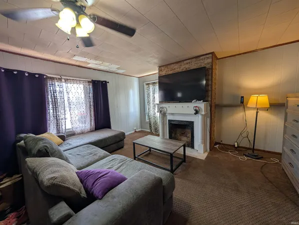 $125,900 | 620 West 3rd Street, Bicknell, IN 47512