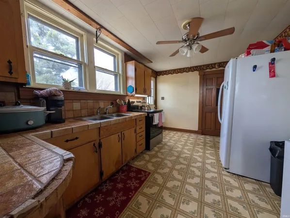 $125,900 | 620 West 3rd Street, Bicknell, IN 47512