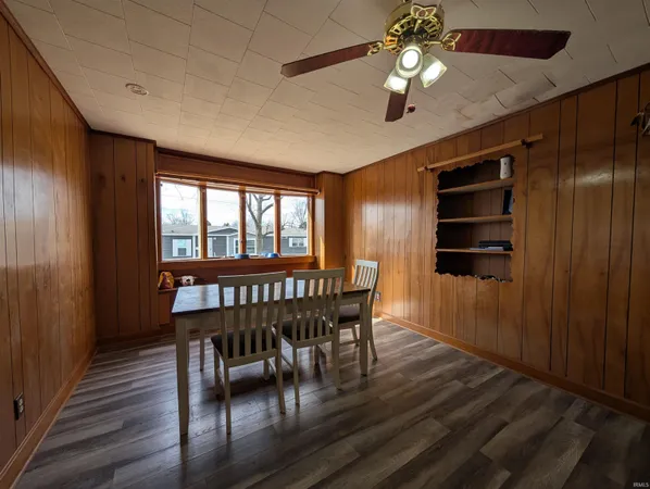 $125,900 | 620 West 3rd Street, Bicknell, IN 47512