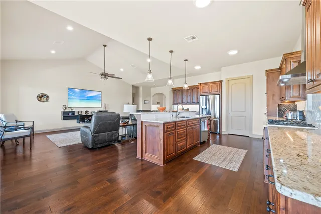 $929,000 | 120 Legacy Boulevard, Point Blank, TX 77364