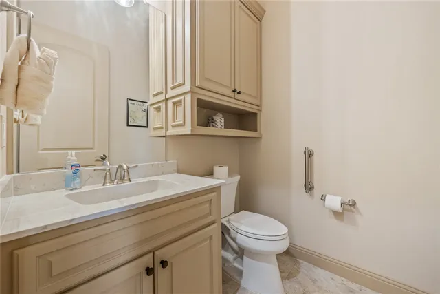 $929,000 | 120 Legacy Boulevard, Point Blank, TX 77364