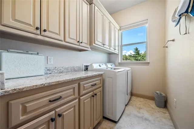 $929,000 | 120 Legacy Boulevard, Point Blank, TX 77364