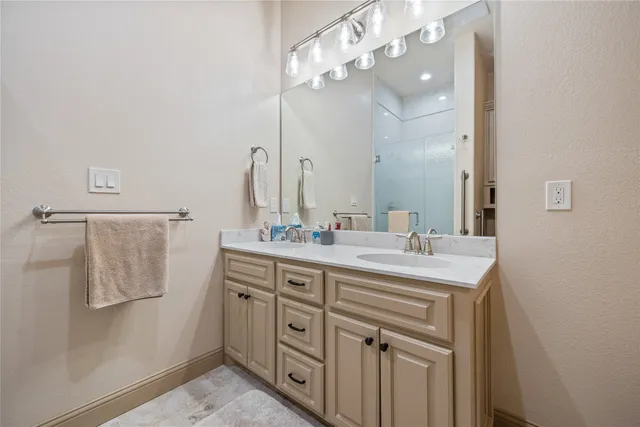 $929,000 | 120 Legacy Boulevard, Point Blank, TX 77364