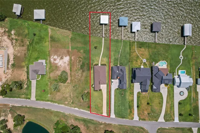 $929,000 | 120 Legacy Boulevard, Point Blank, TX 77364