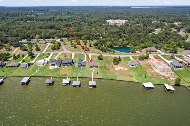 $929,000 | 120 Legacy Boulevard, Point Blank, TX 77364