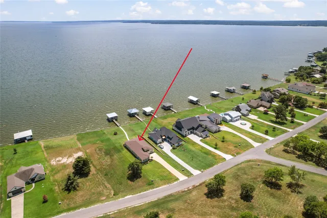 $929,000 | 120 Legacy Boulevard, Point Blank, TX 77364