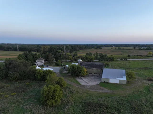 $759,800 | W397S11030 Chimney Rock, Eagle, WI 53119