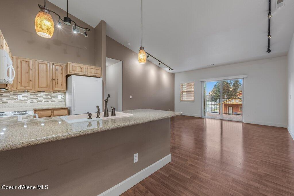 6800 North Spurwing Loop, Unit 304 Coeur D'Alene, ID 83815 - Photo 10 of 21 --10.jpg-SMALL