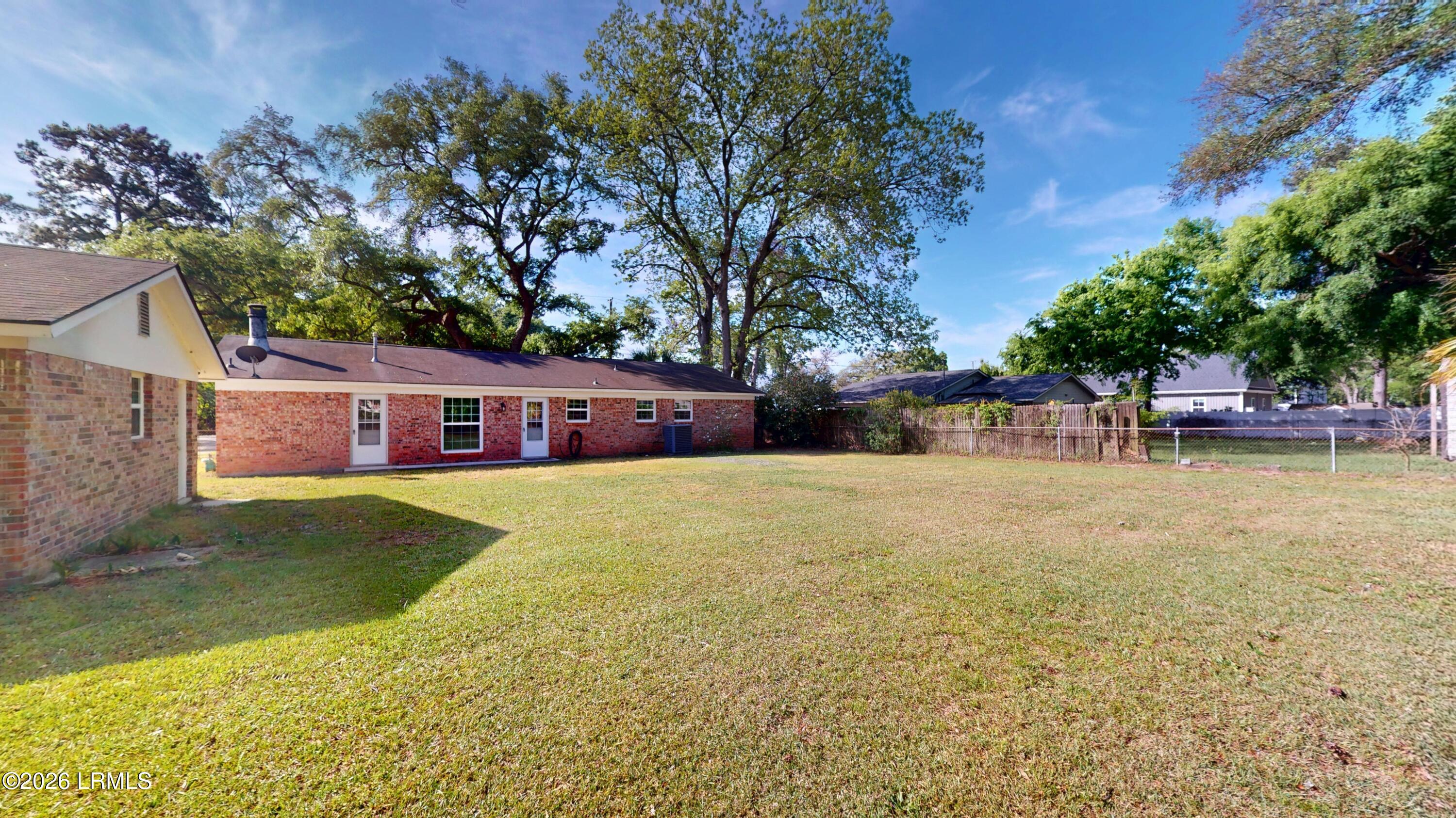 4027 Shell Point Road Beaufort, SC 29906 - Photo 2 of 33 4027-Shell-Point-Road-04092026_094156