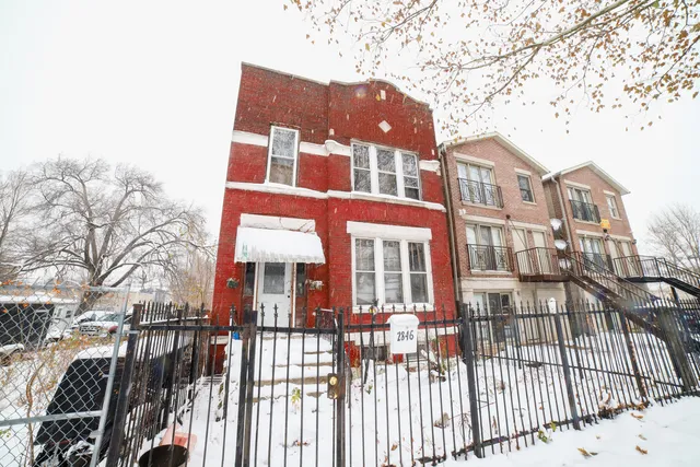 $174,900 | 2846 West Flournoy Street, Chicago, IL 60612