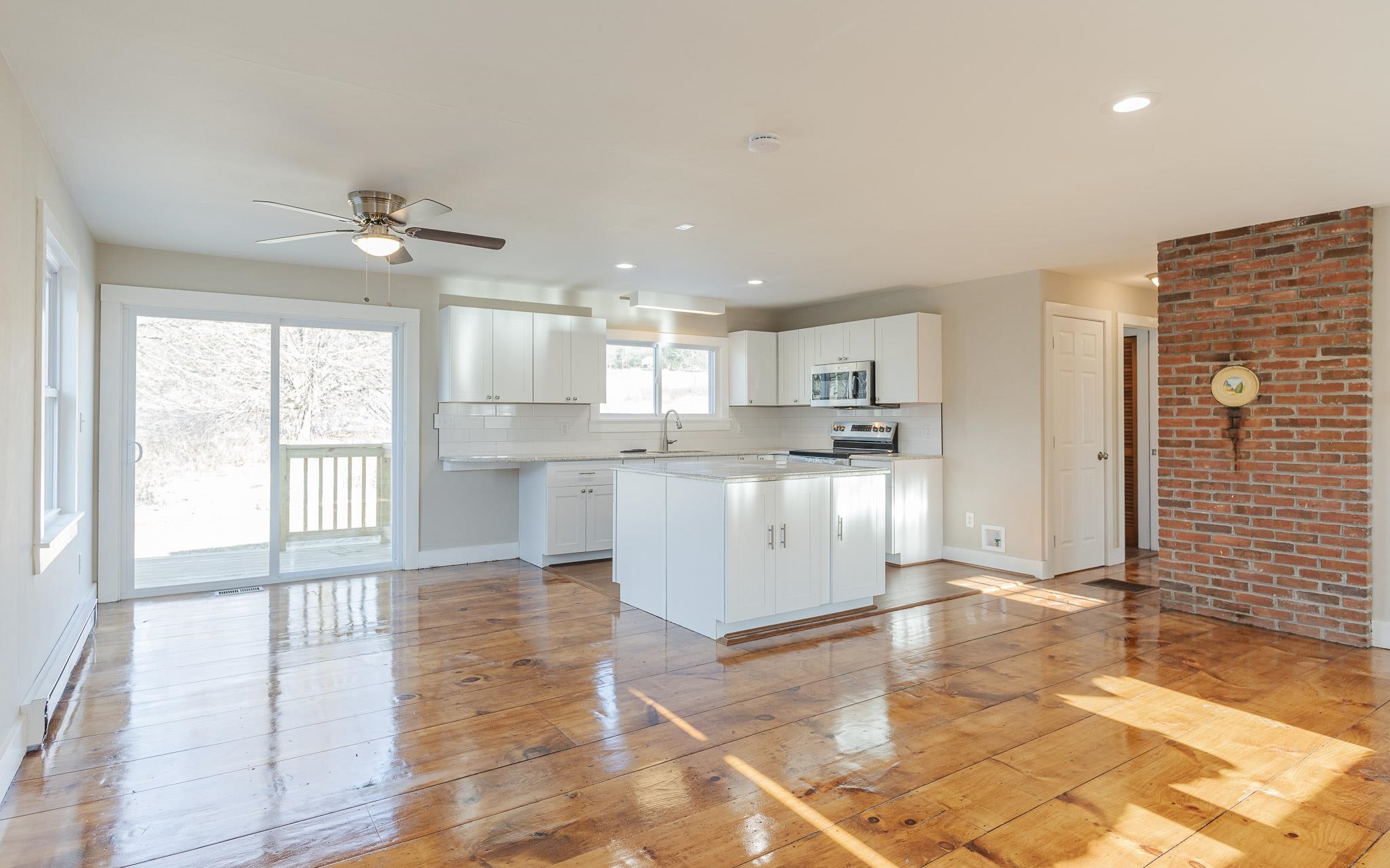 656 Tyler Hill Road Vernon, VT 05354 - Photo 10 of 26 Gallery Image 10