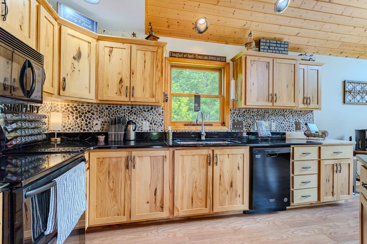 161008 Granite Road Wausau, WI 54403 - Photo 33 of 57