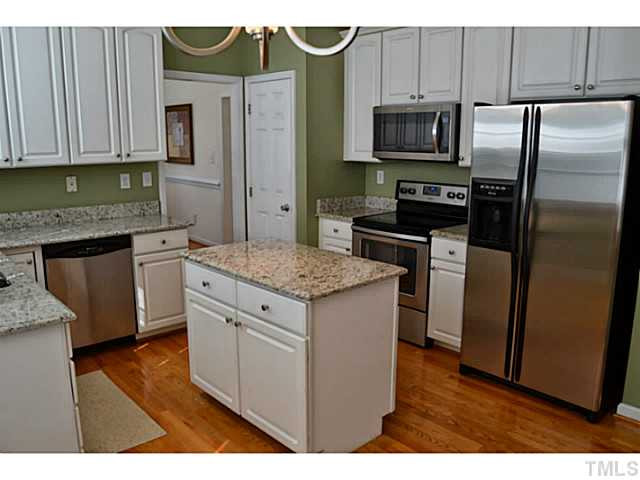 2701 Westmill Court Raleigh, NC 27613 - Photo 6 of 25 Kitchen