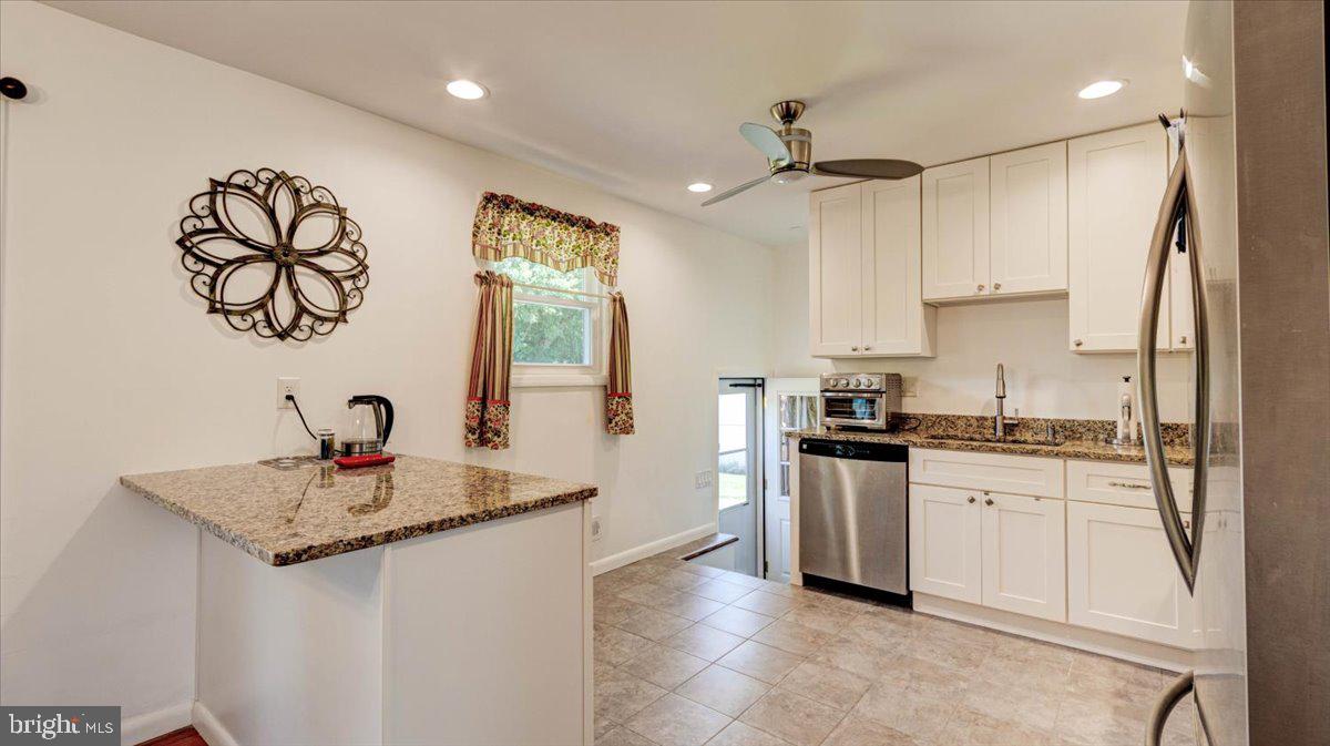 9116 Bengal Road Randallstown, MD 21133 - Photo 7 of 27 Gallery Image 7