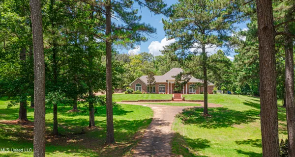 $425,000 | 120 Midway Estates Drive, Terry, MS 39170