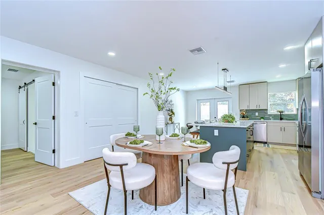 $545,000 | 909 Lake Charles Circle, Lutz, FL 33548