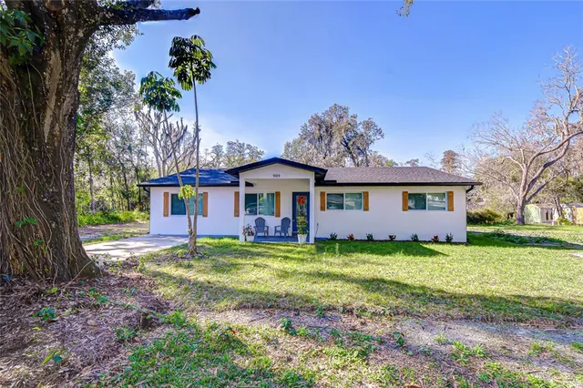$545,000 | 909 Lake Charles Circle, Lutz, FL 33548