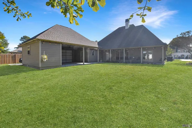 $349,000 | 37510 Dutchtown Crossing Avenue, Gonzales, LA 70737