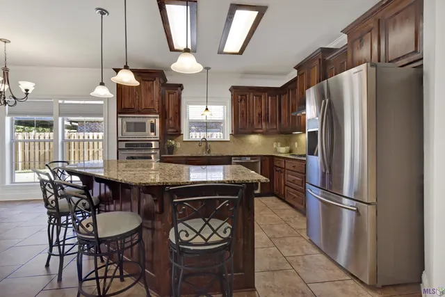 $349,000 | 37510 Dutchtown Crossing Avenue, Gonzales, LA 70737