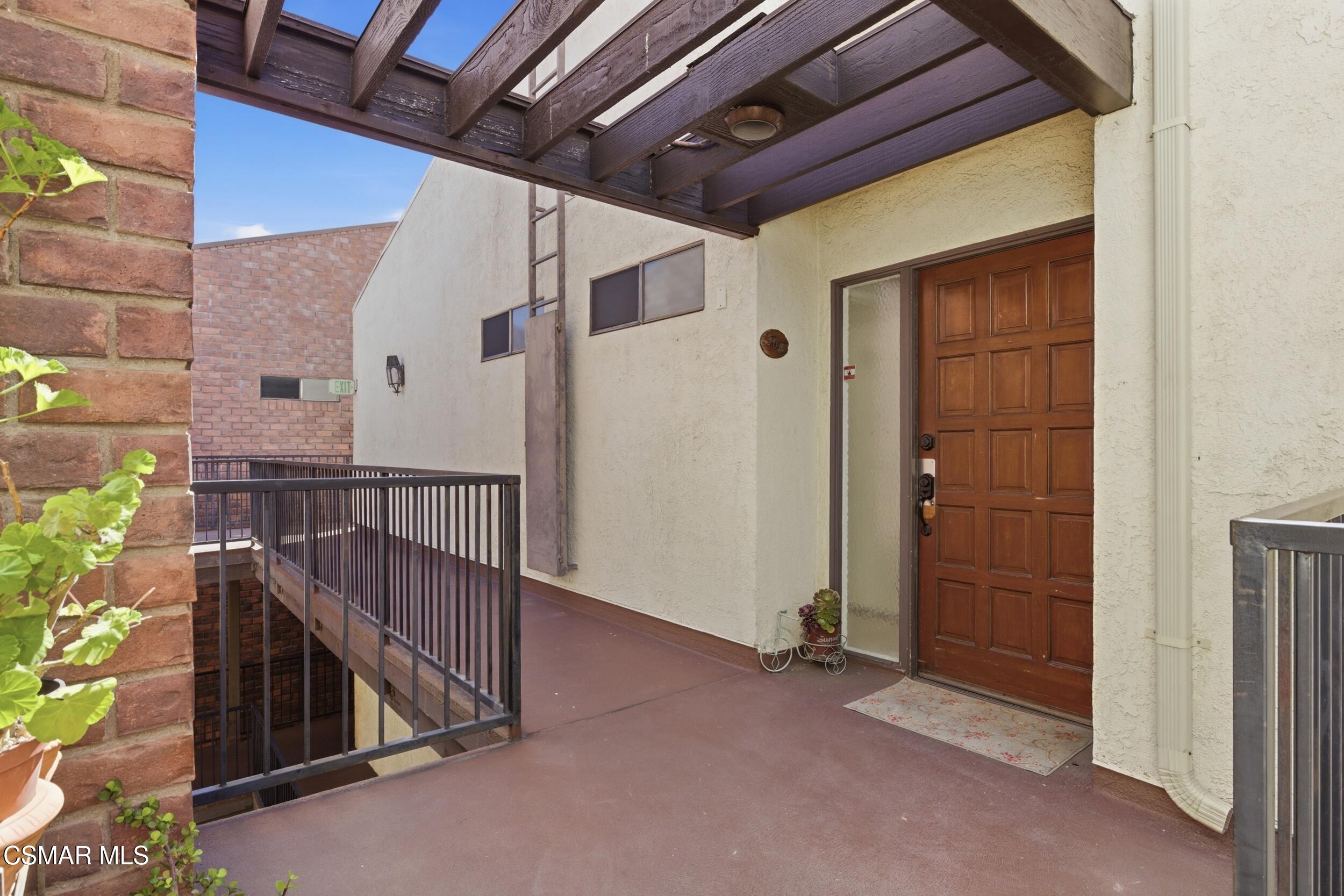 1200 Valley View Road, Unit 304 Glendale, CA 91202 - Photo 24 of 33 24_1200_valley_view_rd_030