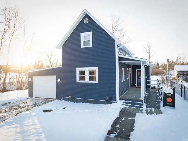 $139,900 | 114 East Orange Street, Winchester, IN 47394