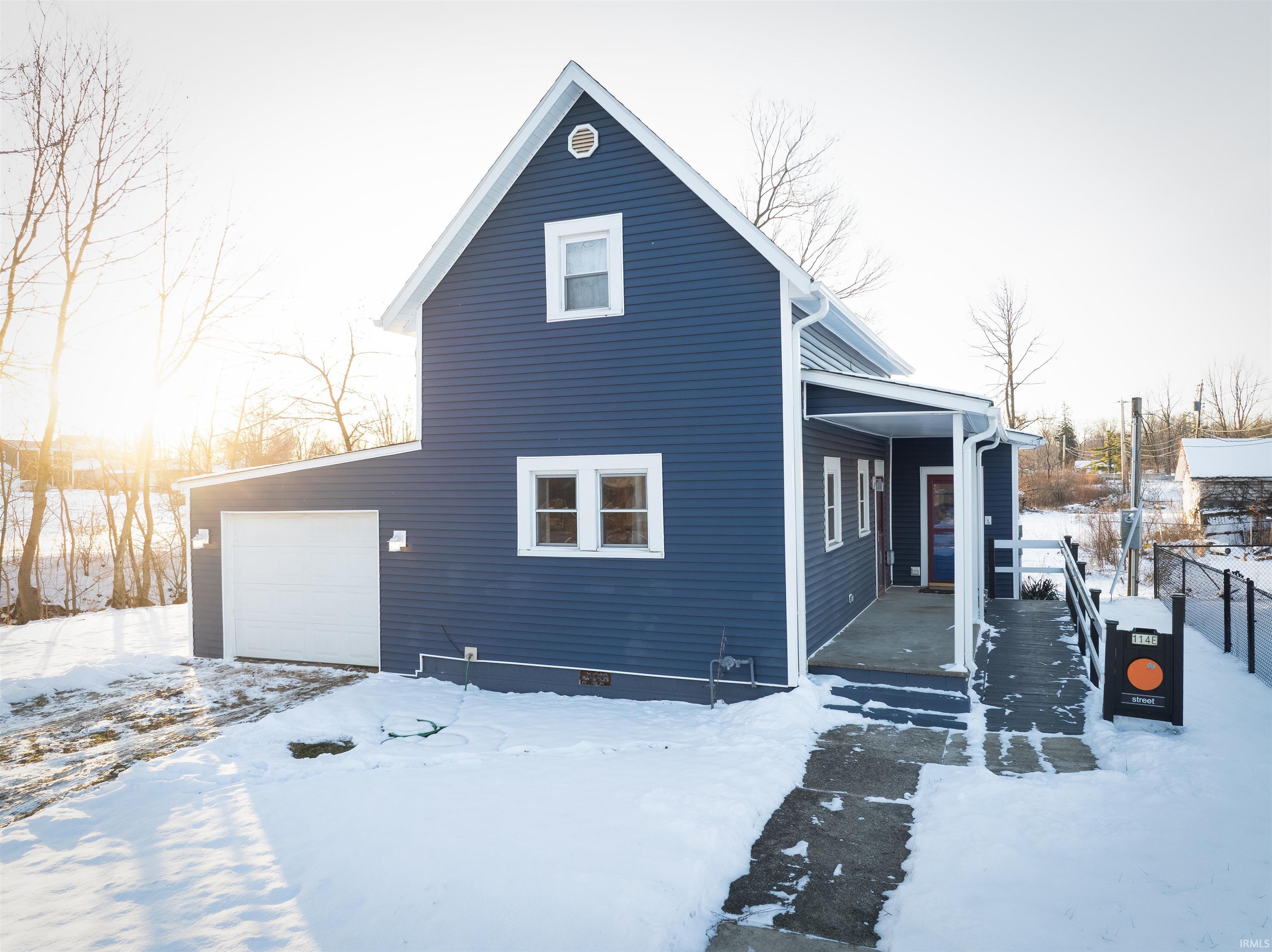 114 East Orange Street Winchester, IN 47394 - Photo 2 of 24