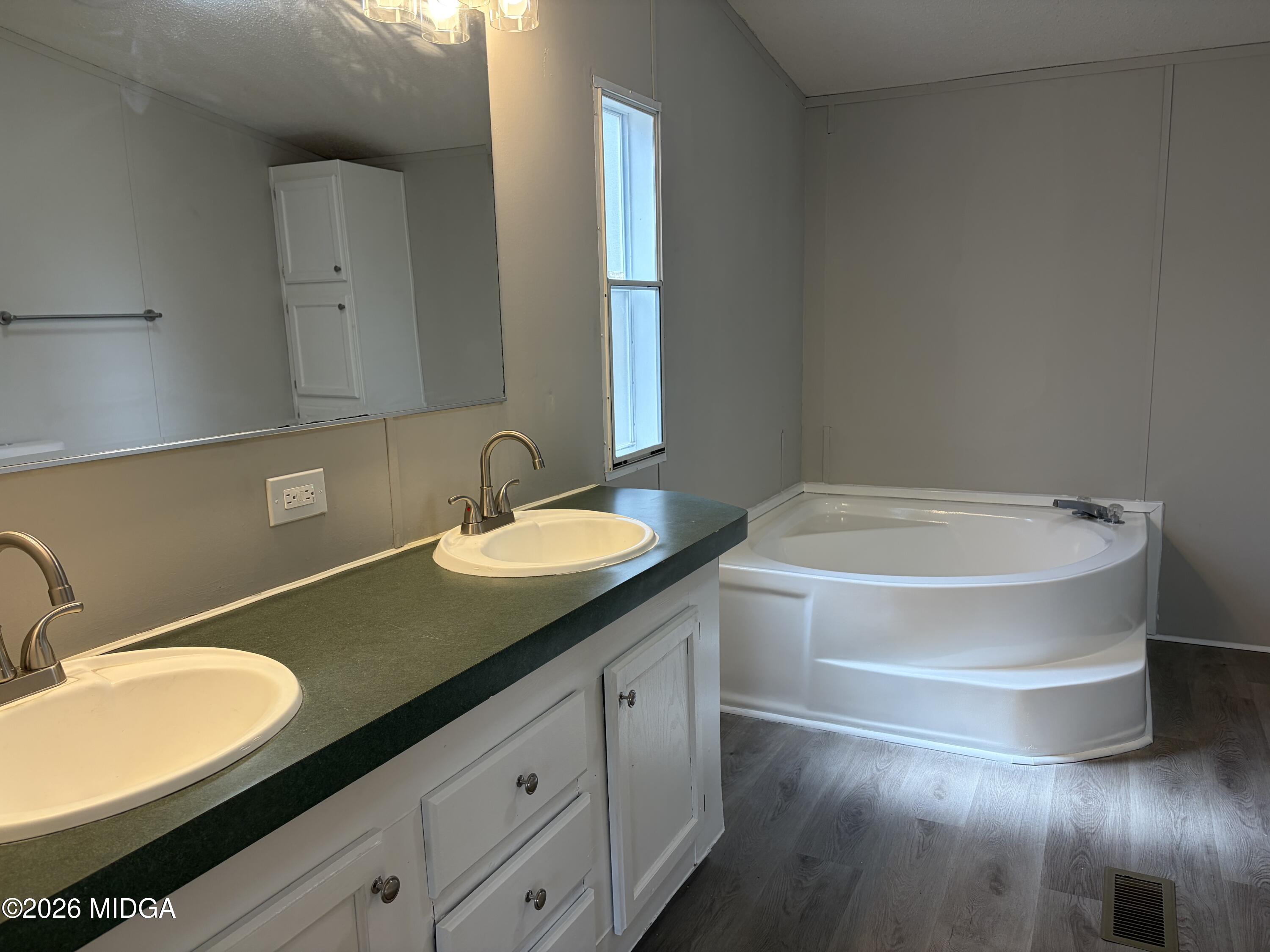 643 Pine Cone Road Dublin, GA 31021 - Photo 18 of 30 IMG_2439